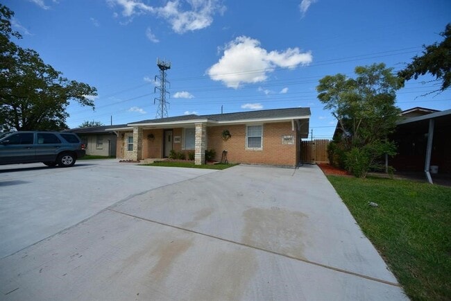 Photo - 3309 Sunbeam St