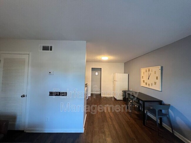 Photo - 1011 Burke St Unit Apt. 1