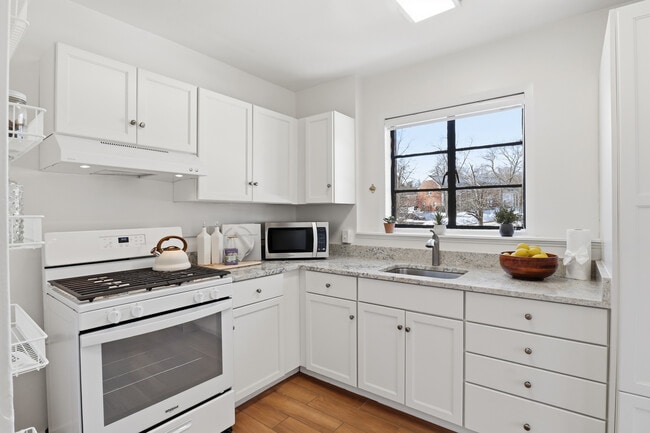 Photo - 3115 Martha Custis Dr