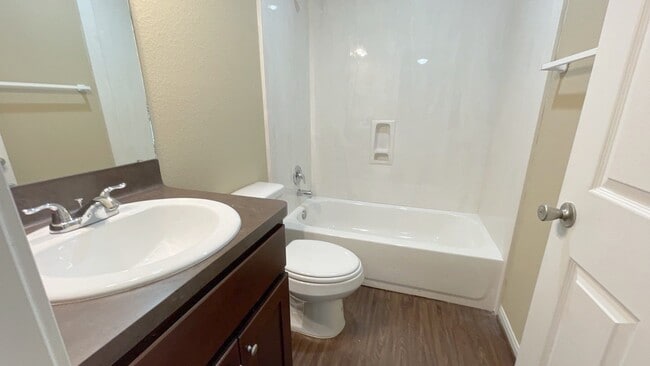 Building Photo - 8114 Record St Rental