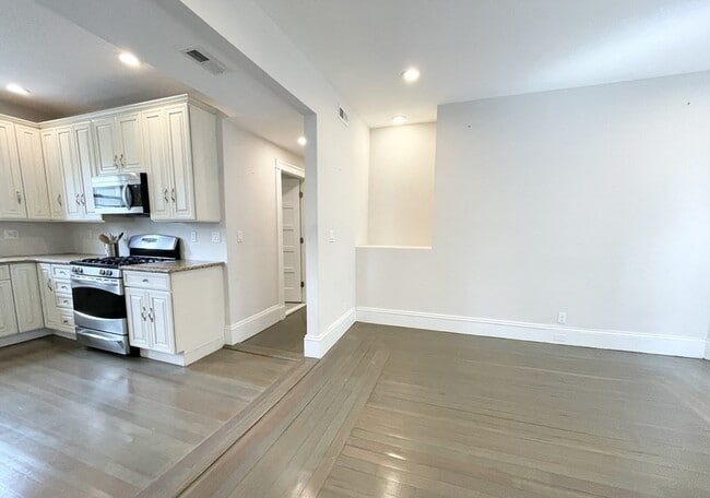 Photo - 201 E Cottage St Unit #2