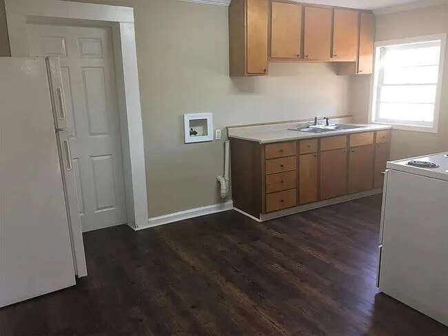 Photo - 209 Nicholtown Rd