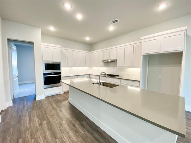 Photo - 8210 Manoa Dr