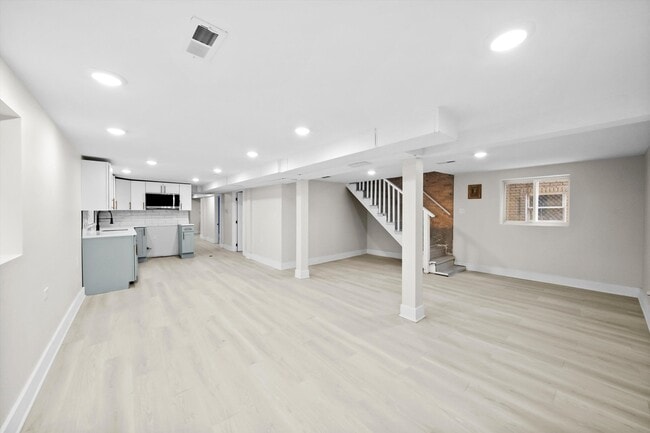 Photo - 3236 W Eastwood Ave Unit G