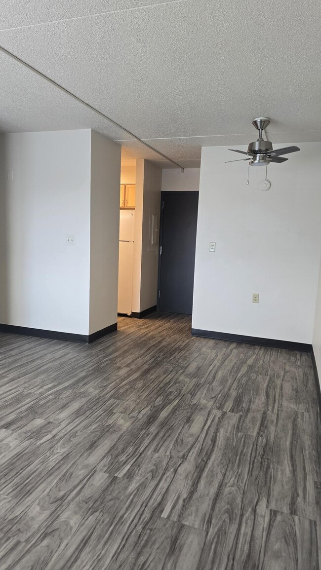 Dining - Riverview Terrace