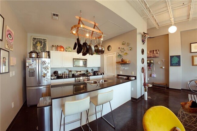 Photo - 2401 E 6th St Unit 6094