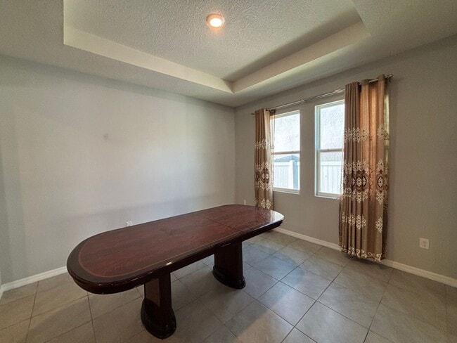 Photo - Large home in central Ocala location - Won't last