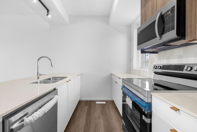 Photo - 16210-1103A 103a Ave NW Unité 16216 Upper