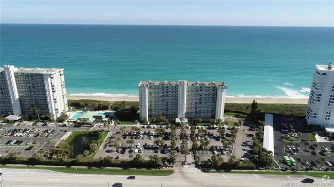Building Photo - 9940 S Ocean Dr Unit 809 Rental