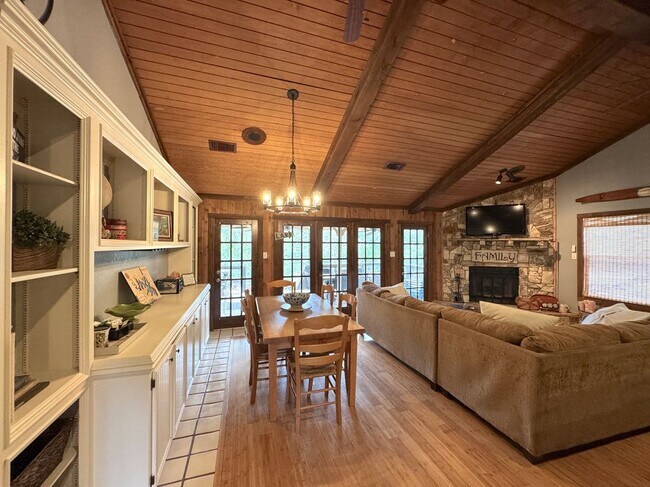 Photo - 104 Canteen Apartment