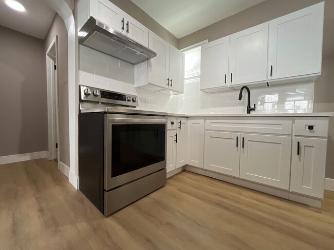 Photo - Fully Renovated and Modern 3-Bedroom, 1-Ba...