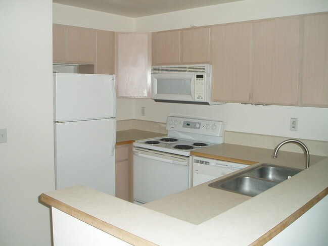 Cocina - Eagle Ridge Plaza