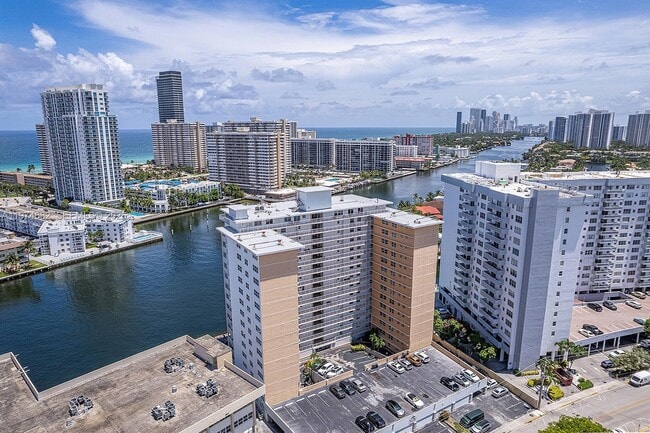 Photo - 121 Golden Isles Dr Unit 201