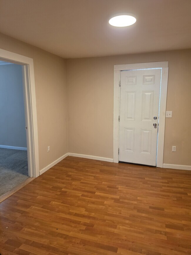 Photo - 200 Haywood St