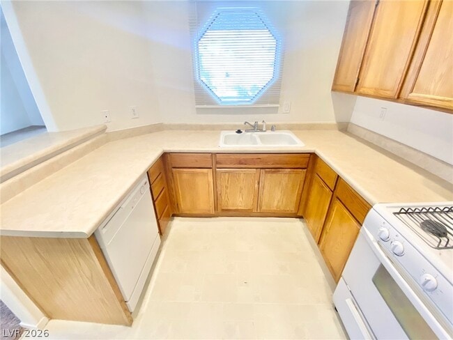 Photo - 5058 S Rainbow Blvd Unidad 205