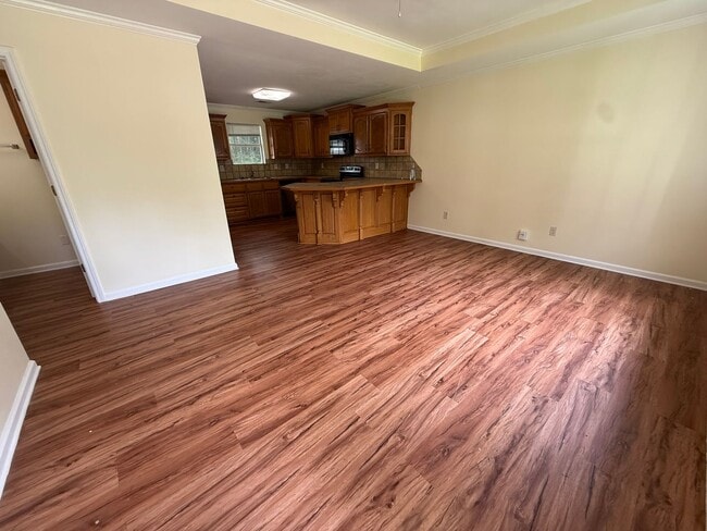 Photo - 3913 Hobbs Dr