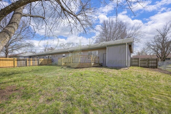 Photo - RANCH STYLE HOME!!!