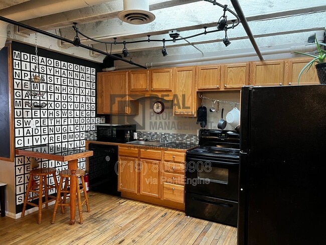 Building Photo - 201 Lamkin St Unit 207