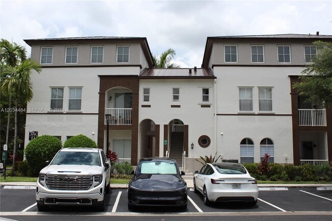 Building Photo - 4445 SW 160th Ave Unit 205