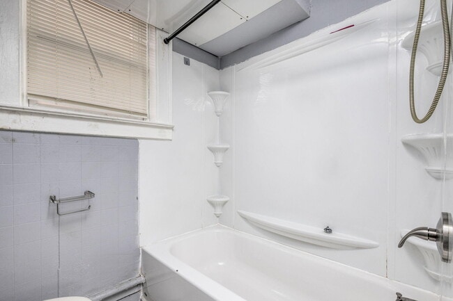 Photo - 6225 Middlesex St Unit 5