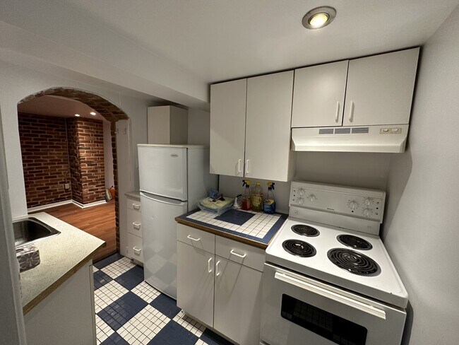 Photo - 318 Cooper St