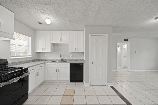 Photo - 3203 Ripplebrook Dr
