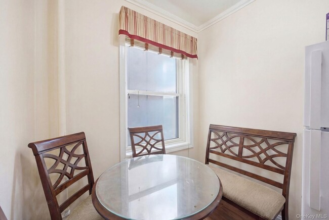 Photo - 2081 Cruger Ave Unit 2G