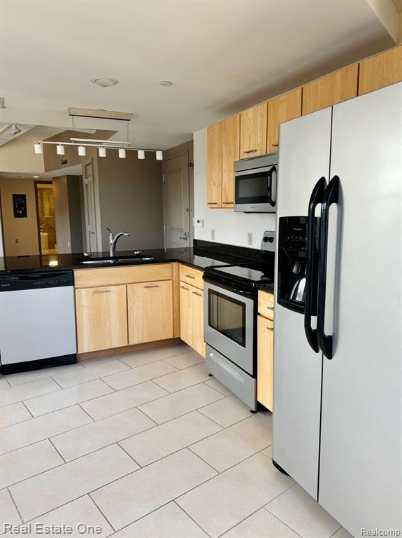 Photo - 10 Witherell St Unidad 2803