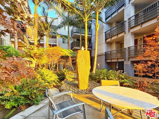 Photo - 629 Traction Ave Unidad 604