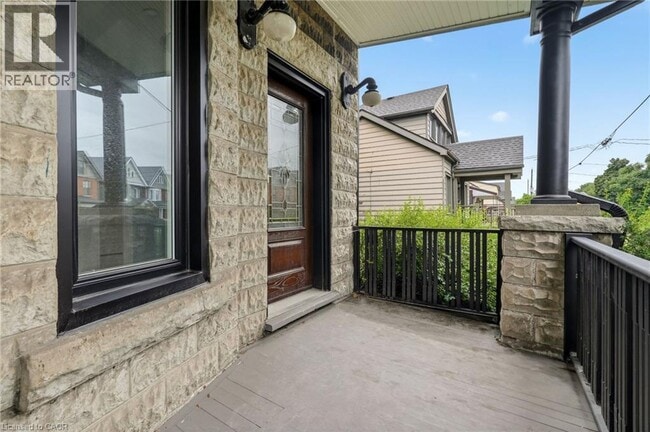 Photo - 359 Herkimer St