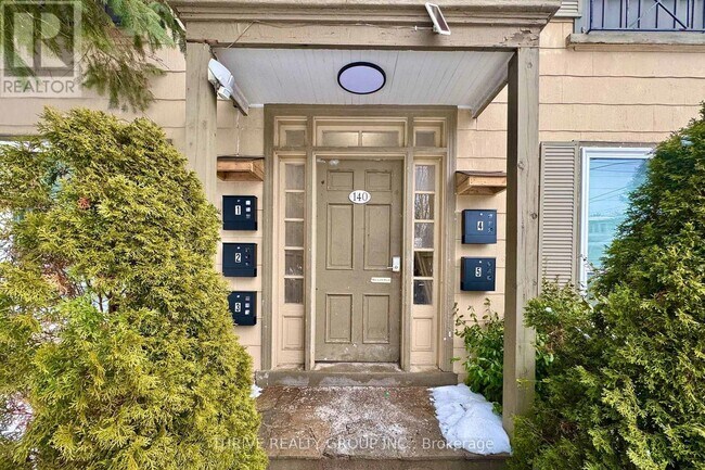 Photo - 140 Ridout St S Unit 5