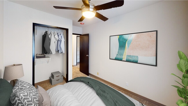 3 Bedroom Townhome - Remodeled
