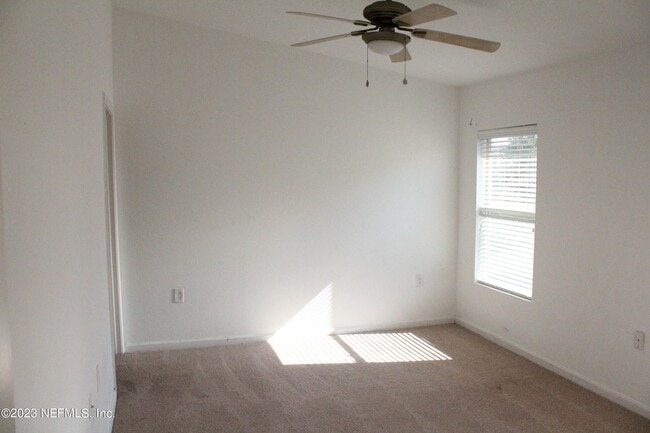 Photo - 7920 Merrill Rd Unidad 2011