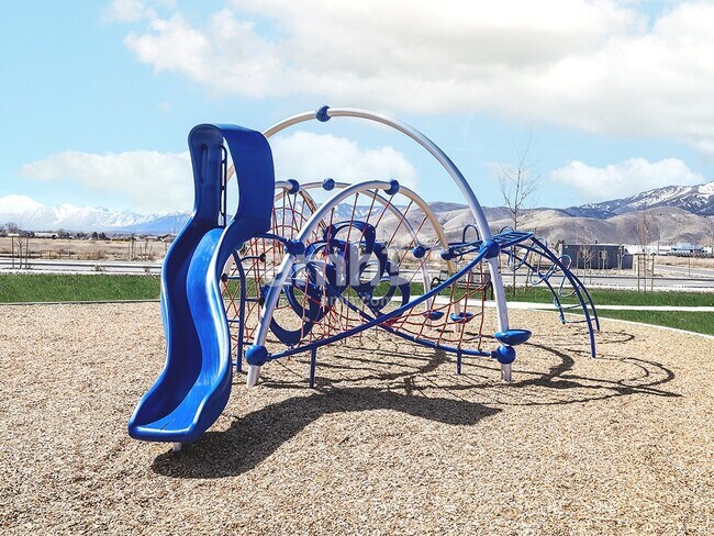 Photo - 2427 Devin Ave