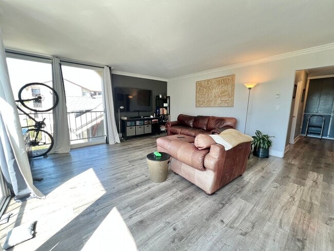 Photo - 2 Bed, 2 Bath Condo Near Retro Row!