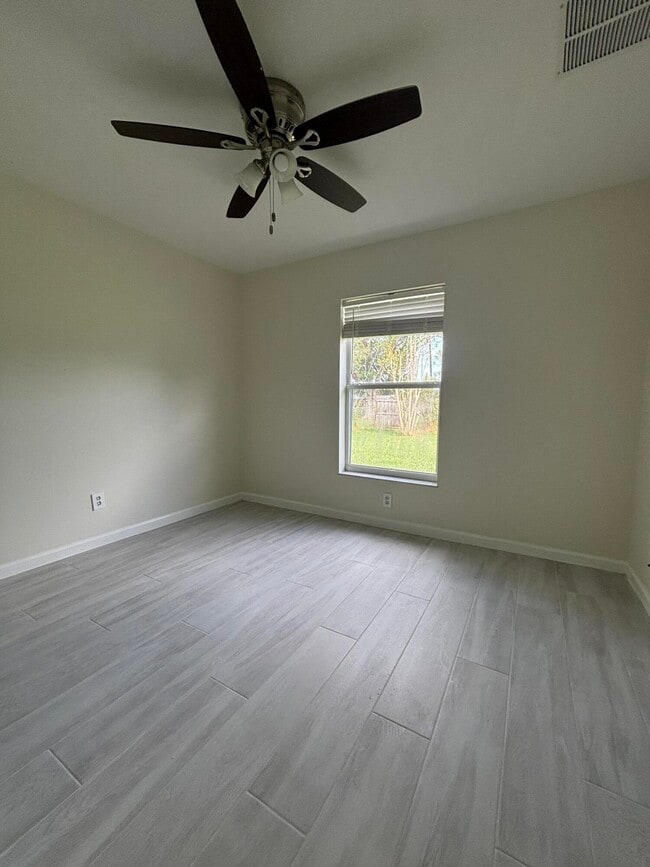 Photo - 2109 SE Trillo St House