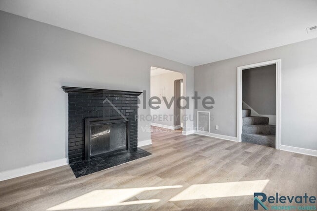 Photo - 4005 Peregrine Rd