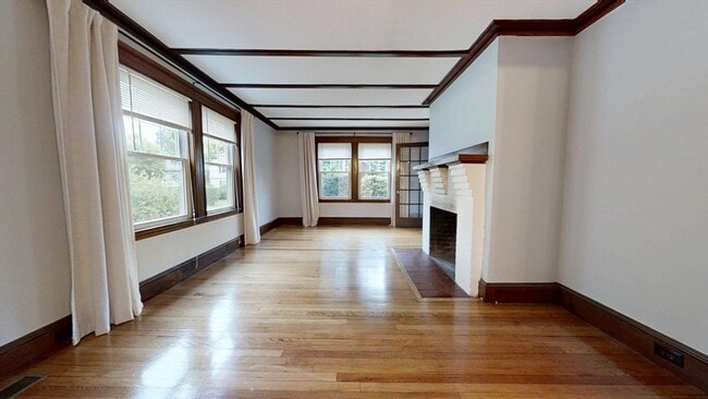 Photo - 28 Hibbard Rd Unit 1