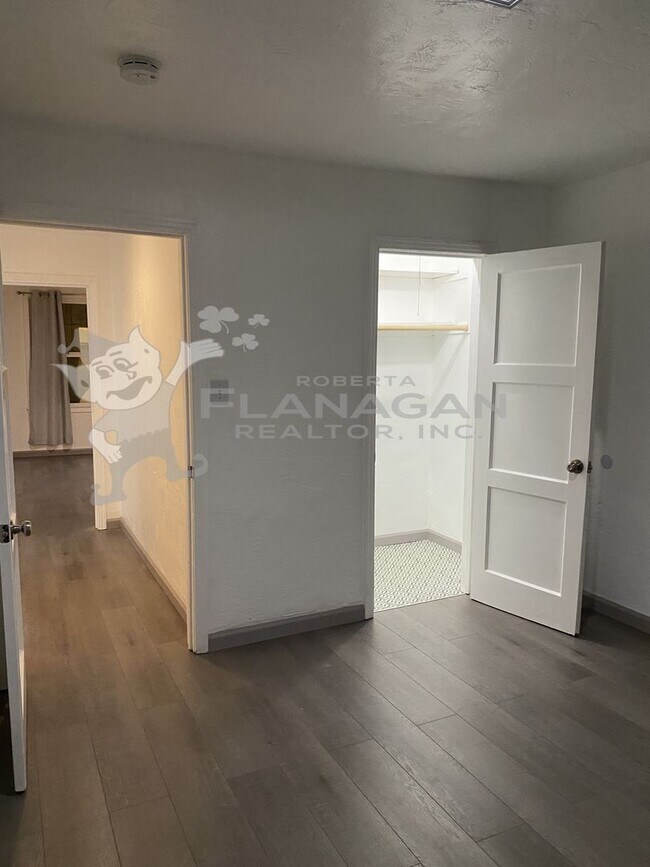 Photo - Charming 3 Bedroom/1.5 bathroom home with ...