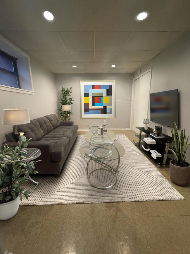 Photo - 75 Fairview Ave Condo Unit B4