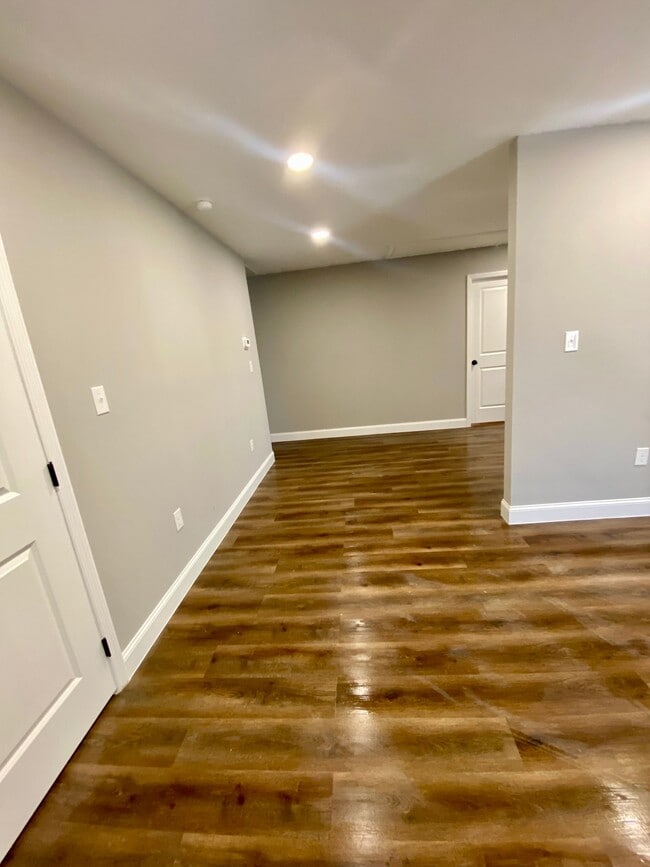 22037 Spidel Wy