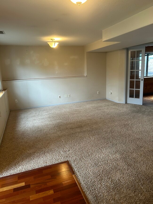 Building Photo - 4962 Monroe Ave Unit Barbara Rental