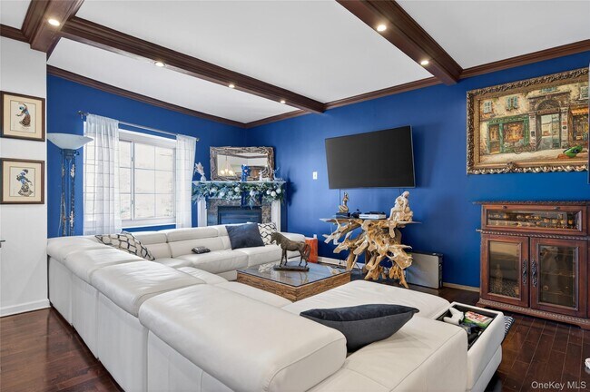 Photo - 242 Maple Ave Unit 601