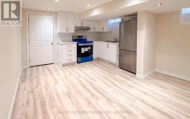 Photo - 403 Winona Dr