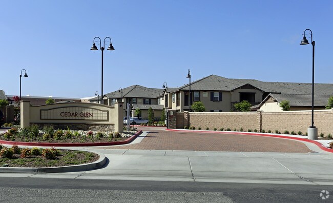 Photo - Cedar Glen Apartments