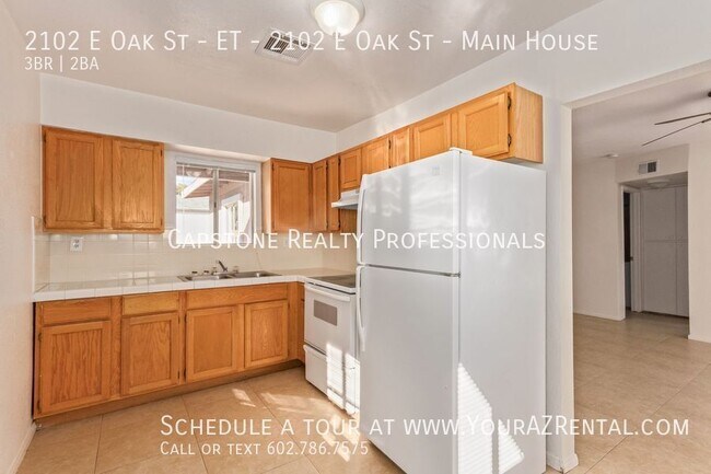 Photo - 2102 E Oak St Unidad Main House