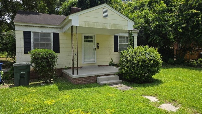 Photo - 2838 Ashton St