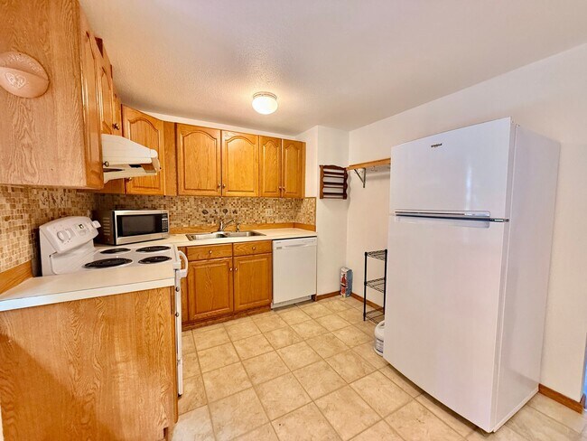 Photo - 16807 11th Ave NE