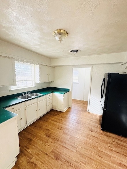 Photo - 6820 Dart Ave