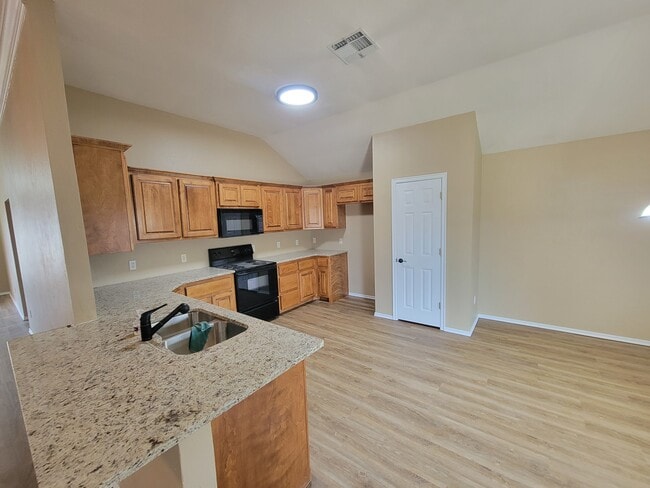 New granite countertop - 12409 Crystal Gardens Dr